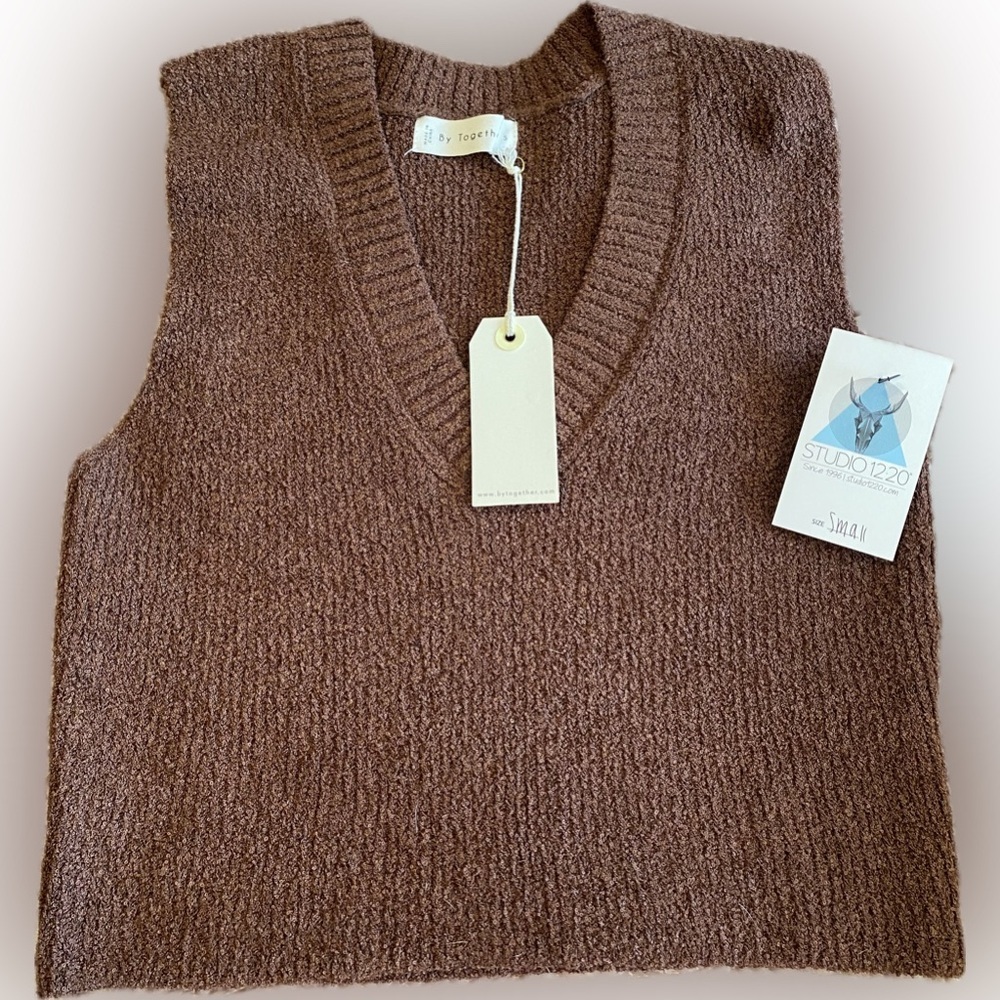 Women's Brown Knit Sweater Vest Sleeveless Sweater NWT